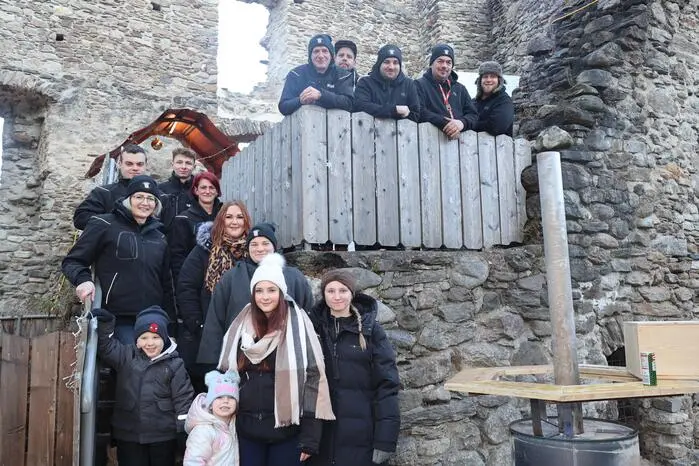 Die Perchtengruppe „Klemmeyfn Teifl“ mit Obmann Hubert Moser organisierte ein gelungenes dreitägiges Adventfest.