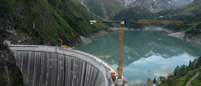 Die Betonierarbeiten fanden unter besonderen Bedingungen statt und sind mit normalen, einfachen Betonierarbeiten nicht vergleichbar