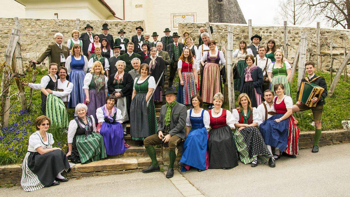 Die Volkstanzgruppe St. Johann ob Hohenburg feiert heuer ihr 30-Jahr-Jubiläum