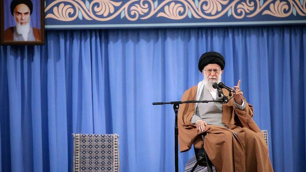 Irans Revolutionsführer Ali Khamenei will im Atomstreit von den USA Taten sehen