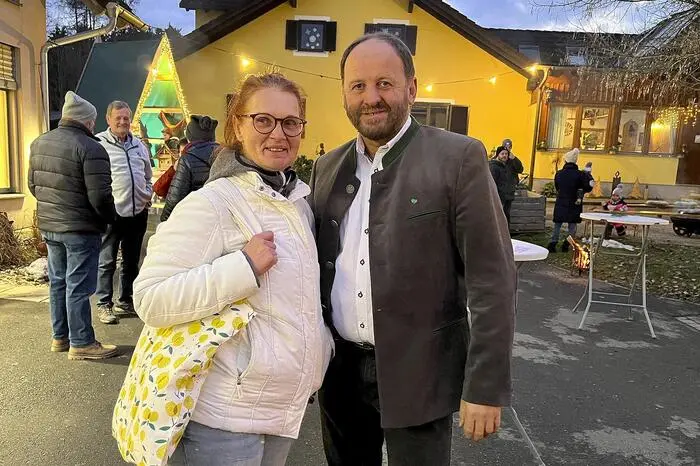 „Wir freuen uns über den großen Anklang in der Bevölkerung und dass wir erstmals Weihnachtsstimmung verbreiten können.“, sagten Irene und Bernhard Bliemel.