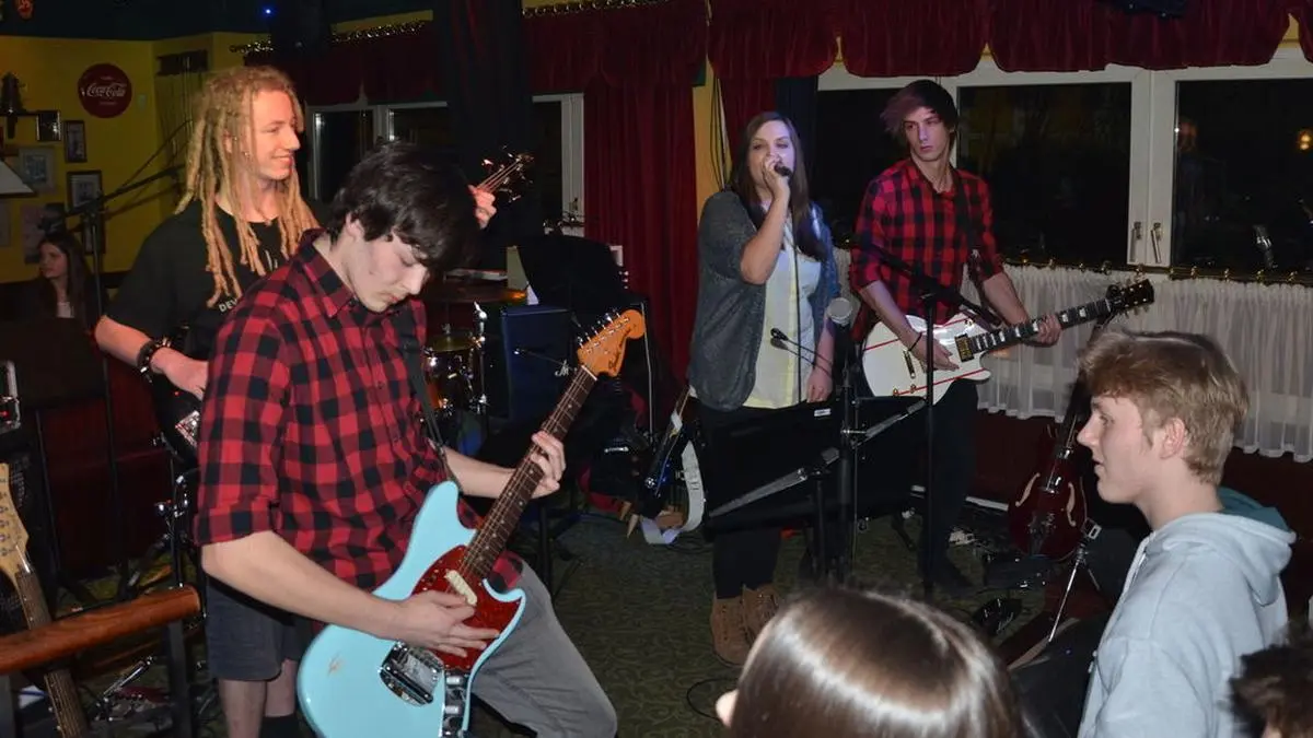 Die jungen Musikerinnen und Musiker brachten das Lokal zum Kochen