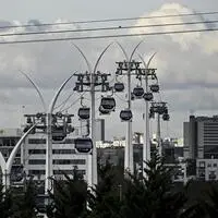 Die C1 genannte Linie ist die erste urbane Seilbahn im Großraum Paris, der Region Île-de-France, und führt über die Nationalstraße 406 und einen Verschubbahnhof