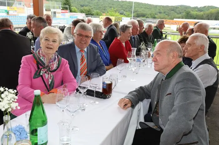 Klicken Sie sich durch weitere Fotos des 50-Jahr-Jubiläums!