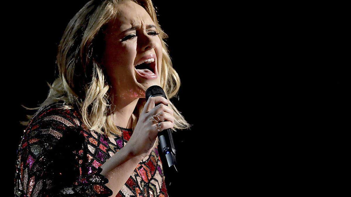 Sängerin Adele kämpft mit Stimmband-Problemen