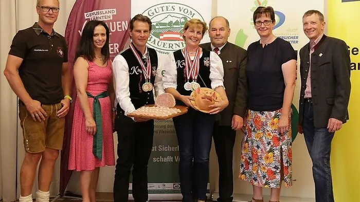 Kostleiter Gernot Spendier,  Astrid Brunner, Helmut und Ingrid Puntschart, Gesamtsieger bei Schlachtspezialitäten, Anton Heritzer, Michaela Burgstaller und Gerhard Paulitsch