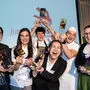 Begeistert nahmen die Sieger der jeweiligen Branchen ihre Trophäe entgegen: Stefanie Reif, Marlene Neuhold, Tobias Lukas, Ines Freier, Johannes Binder und Laura Spitzer (v.l.n.r)