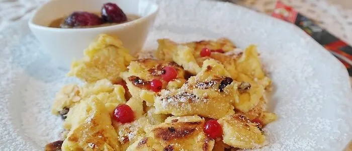 Traditions-Nachspeise aus Österreich: Kaiserschmarrn