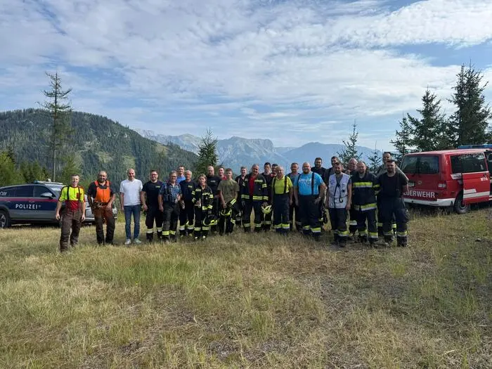 Die gute Zusammenarbeit der Feuerwehren und deren rasches Handeln verhinderten in Thörl wohl Schlimmeres