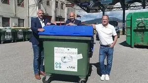 Von links: Bürgermeister Hannes Primus, Stadtwerke-Geschäftsführer Christian Schimik und Betriebsleiter Hans-Peter Buchleitner 