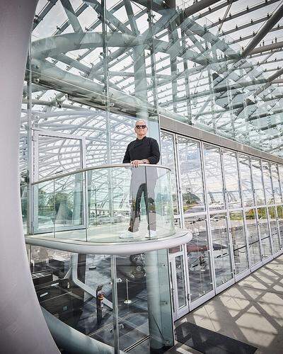 Spektakulärer Bau, spektakuläre Küche: Wolfgang Puck im „Hangar-7“ am Flughafen Salzburg