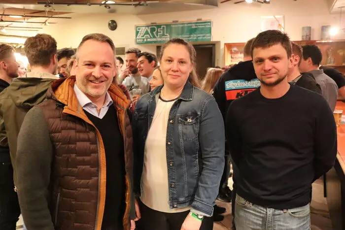 Bürgermeister Günther Vallant kam ebenfalls in den Festsaal und freute sich über die gute Stimmung an diesem Abend. Klicken Sie sich durch die Bilder der Siegerehrung und von einigen Partygästen!