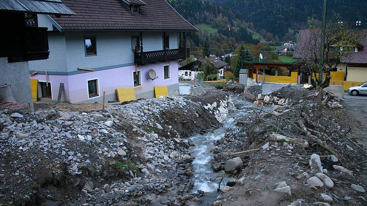 Noch immer sind die Spuren der Muren sichtbar