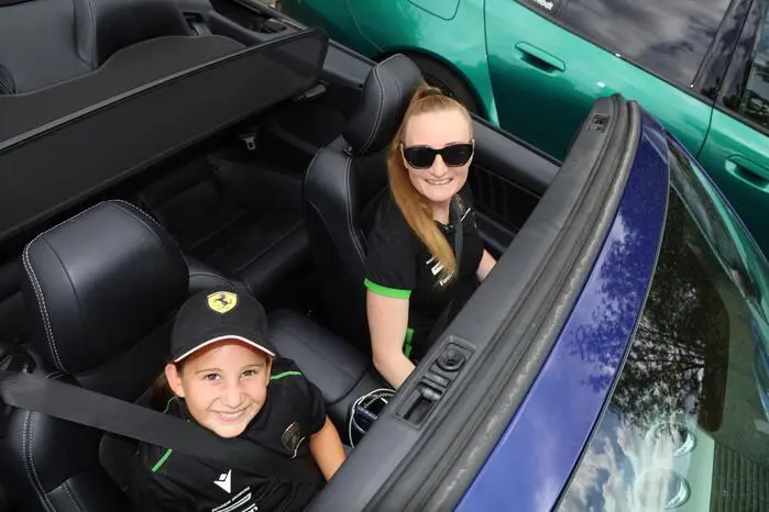 Mit Ferrari, Mc Laren und Porsche geht‘s durch die weiteren Bilder.