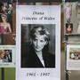 20 Jahre nach ihrem Tod wird auch der Zaun des Kensington Palace mit Diana-Erinnerungen bestückt  