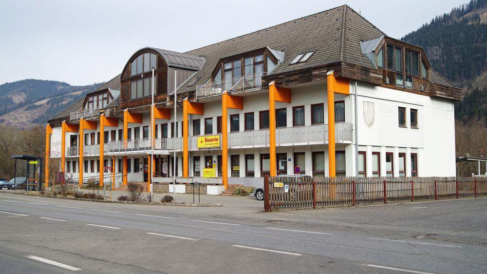 Das ehemalige Gemeindeamt Oberaich steht zum Verkauf