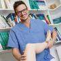 Orthopäde Christian Grabner bringt zwei Facharztausbildungen mit