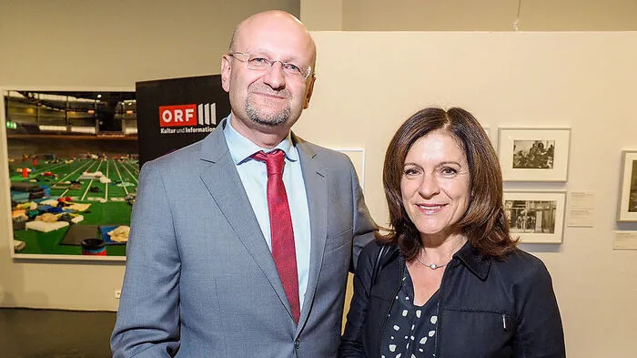 ORF-III-Geschäftsführer Peter Schöber mit Neuzugang Ingrid Thurnhe