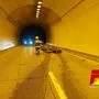 Ein Pkw samt Anhänger kam ins Schleudern und prallte im Kroislerwandtunnel gegen die Tunnelwand