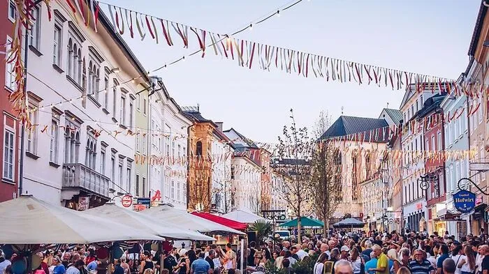 Tausende Besucher waren am Mittwochabend in der Villacher Altstadt