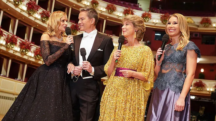 Für den ORF am Ball: Mirjam Weichselbraun, Alfons Haider, Barbara Rett und Nina Kraft
