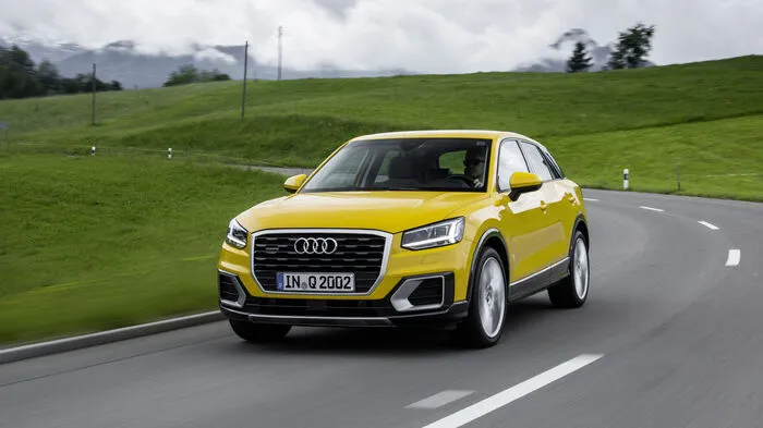 Audi enthüllte heuer auf dem Genfer Automobilsalon den neuen Audi Q2. Der kompakte SUV misst 1,51 Meter in der Höhe und ist 1,79 Meter breit.