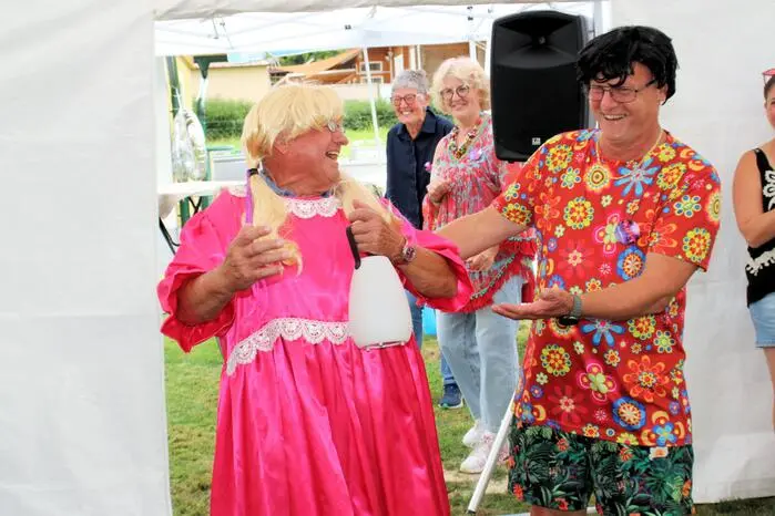 Überrascht wurde Karl Kohlbacher mit lustigen Einlagen der Faschingsrunde Ligist sowie mit Tanzeinlagen und Kabarett vom Feinsten von KULT.