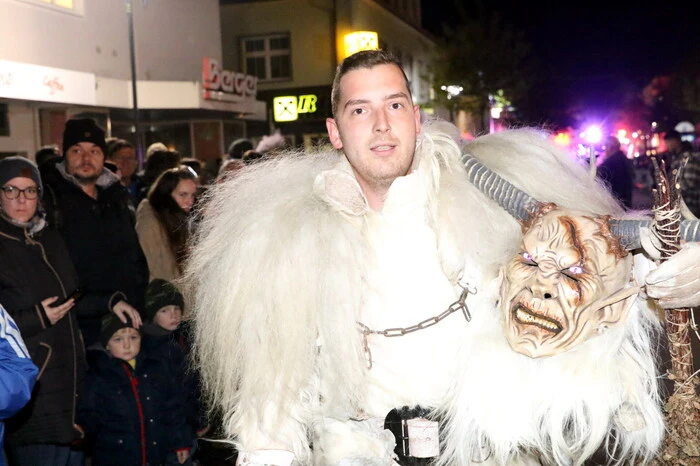 Das war der Krampuslauf am Wochenende in Althofen, zu dem die Althofener Altstadtteufel unter Obmann Bernhard Ettinger (Foto) geladen hatten. 
