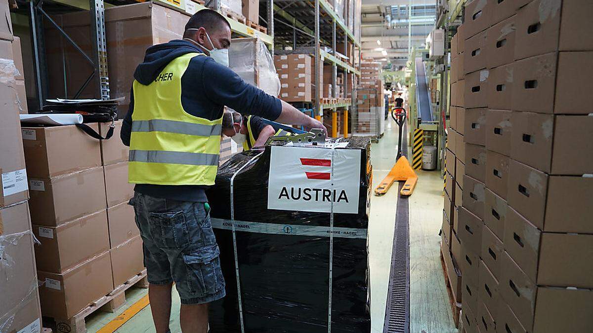 500.000 Impfdosen AstraZeneca werden am Montag per Kühl-Lkw von Wien nach Bosnien und Herzegowina gebracht.