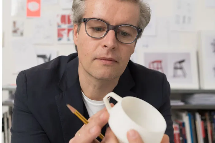 Entwickelt wurde das Service Shortcut und das aktuelle Design der Lnie von Thomas Feichtner in Zusammenarbeit mit der Porzellanmanufaktur Augarten.