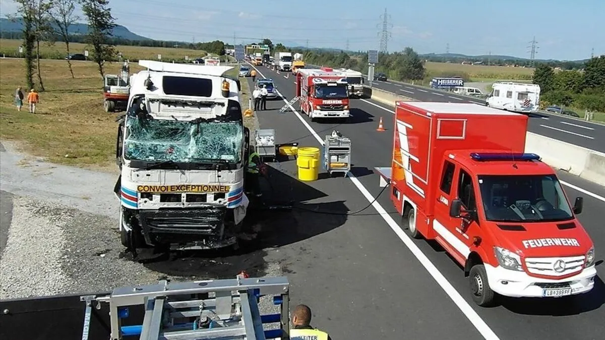 Der Tank des Lkw riss auf