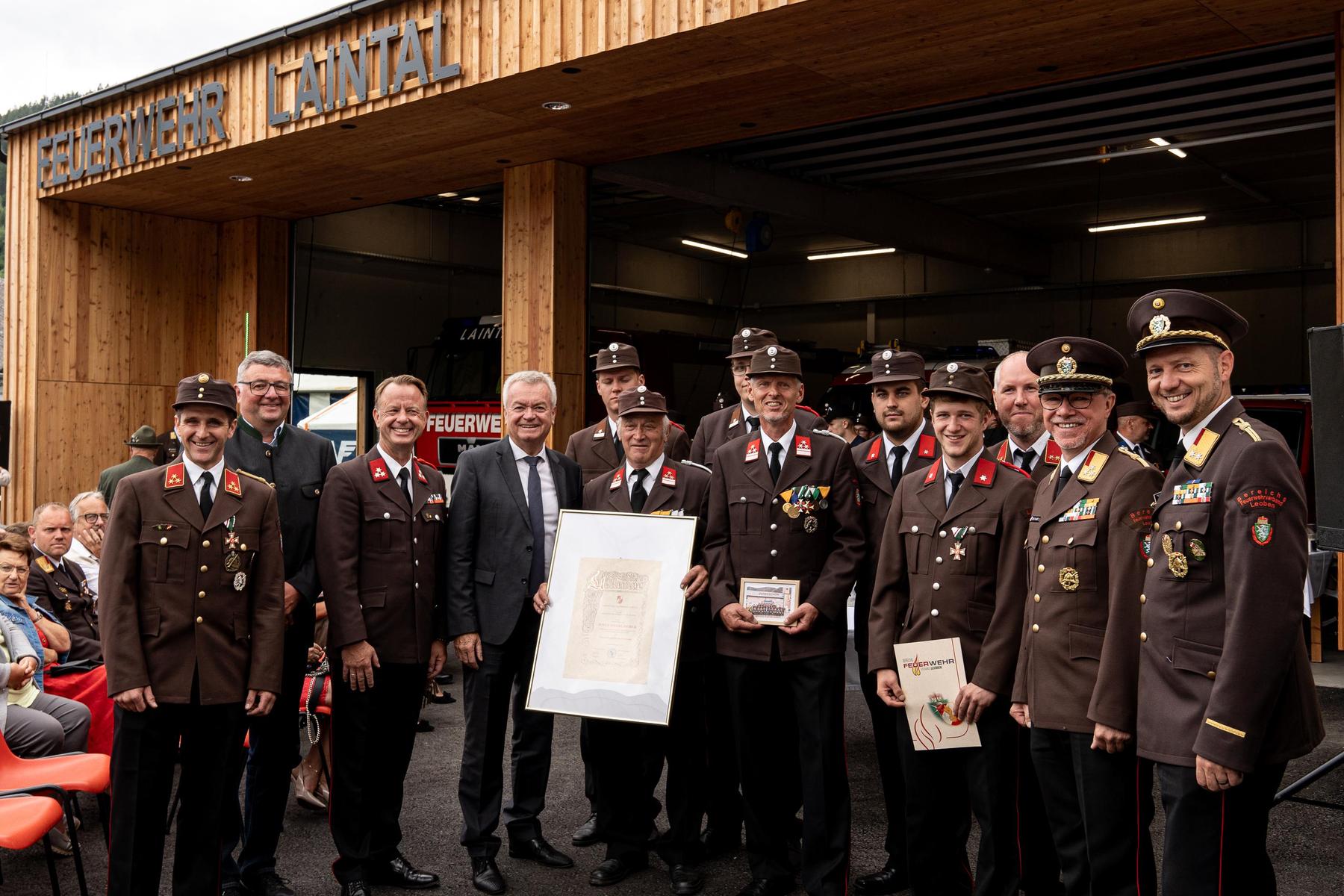 Neues Zuhause für die Feuerwehr Laintal offiziell eröffnet