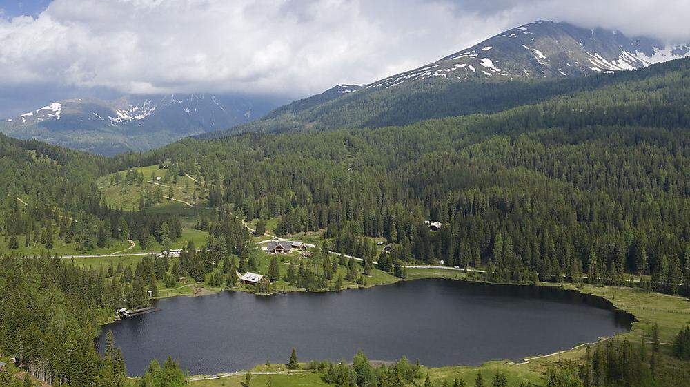 Der Prebersee ist ein alpiner Moorsee, der auf einer Höhe von 1514 Metern liegt