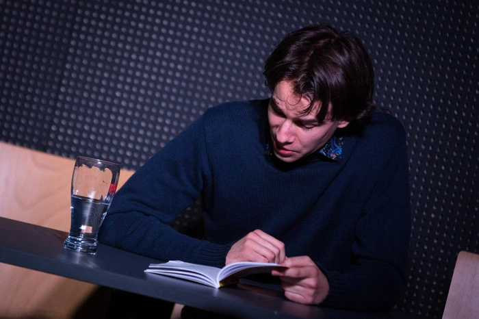 Der 23-jährige ehemalige Rollsdorfer Michael Gernot Sumper las aus seinem literarischen Debütwerk.