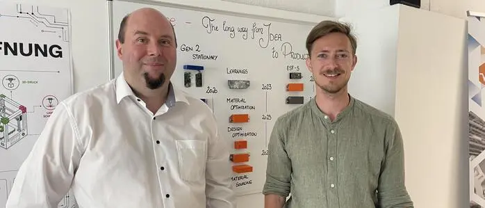 Geschäftsführer Michael Habacher und Philipp Peterseil, der Leiter des Produktionsstudios von der eSENSEial Data Science GmbH
