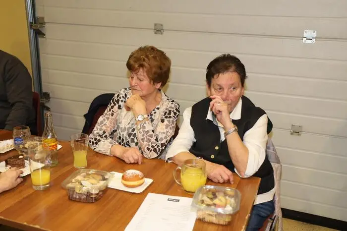 Bezirksobmann des Seniorenbundes Othmar Sorger war besonders stolz auf das umfangreiche Mehlspeisenangebot und auch den Gästen schien es zu schmecken.
