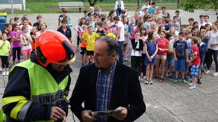 Von der Evakuierung bis zur Versorgung der Verletzten habe alles wunderbar funktioniert, lobte Feuerwehrkommandant Rupert Preglau alle an der Übung Beteiligten