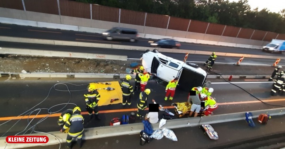 Car collided with concrete barrier on A2 near Gleisdorf