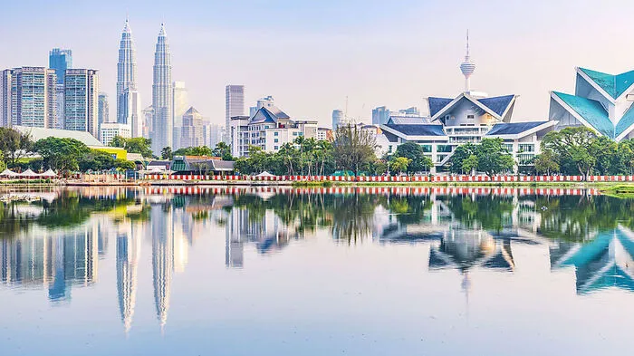Die Hauptstadt Malaysiens steuerten 2019 14,1 Millionen Reisende an. Damit eröffnet Kuala Lumpur die Top 10 der meistbesuchten Städte des vergangenen Jahres.