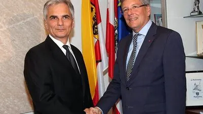 Bewusst gesetzte Signale der Gemeinsamkeit: Kanzler Faymann, LH Kaiser