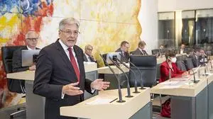 Bei der Konstituierung des Landtages stehen nur LH Peter Kaiser 80 Minuten Redezeit zu