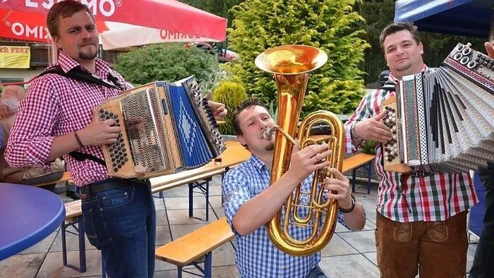 Die passende Kirchtagsmusik darf im Görtschitztal natürlich nicht fehlen
