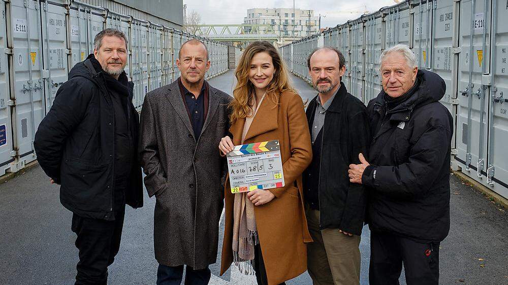 Regisseur Andreas Prochaska bei den Dreharbeiten im November 2019 mit Heino Ferch, Katrin Bauerfeind, Gerhard Liebmann und Kameramann David Slama