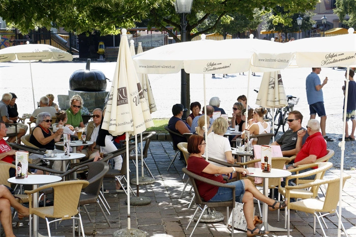 ...stehen in den beiden Sommermonaten am Fürstenfelder Hauptplatz am Programm.