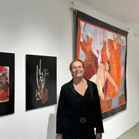 Lisa Hubers „Totentanz“-Holzschnitte werden ab 21. Oktober im Stephansdom ausgestellt, bis 31. Oktober werden Werke von ihr auch in der Galerie Freihausgasse in Villach präsentiert