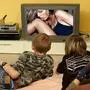 Kinder werden immer früher mit Pornografie konfrontiert. Das könne, so Experten, auch zu immer früheren Übergriffen führen. 
