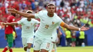 Kylian Mbappé steht mit Frankreich im Halbfinale
