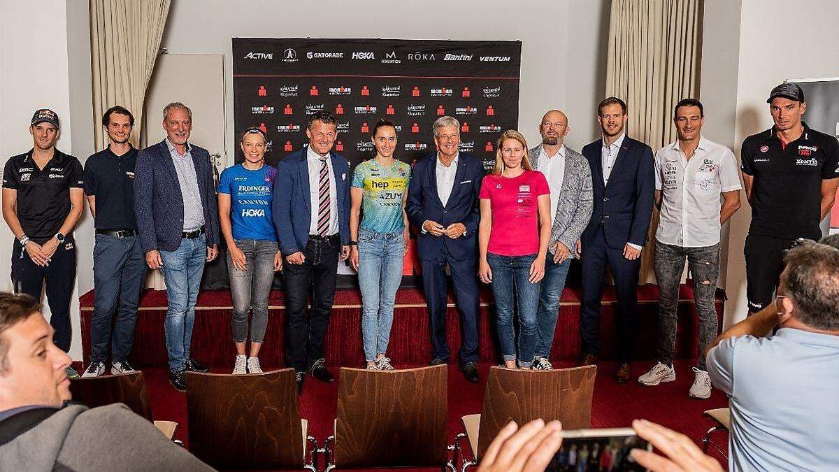 Landeshauptmann Peter Kaiser und Bürgermeister Christian Scheider bei der Ironman-Pressekonferenz im Seepark-Hotel