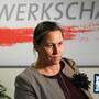 Eva Scherz, Chefverhandlerin der Gewerkschaft GPA, kündigt Betriebsversammlungen an