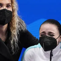 Kamila Walijewa (rechts) und ihre Trainerin Eteri Tutberidse
